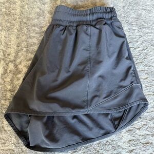 lululemon athletica Charcoal Hotty Hot 4” Shorts Size 8